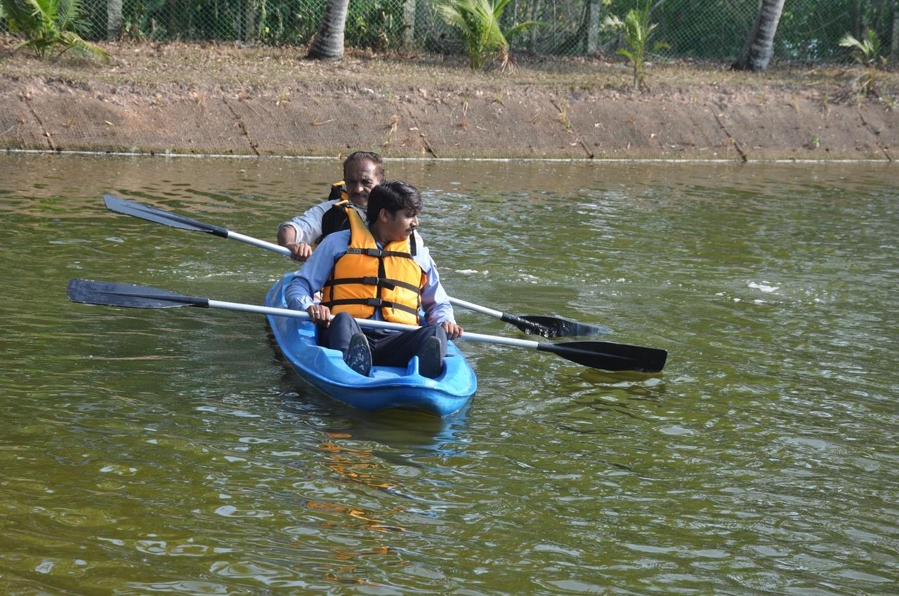 Lake Palace Trivandrum Vettutura Экстерьер фото