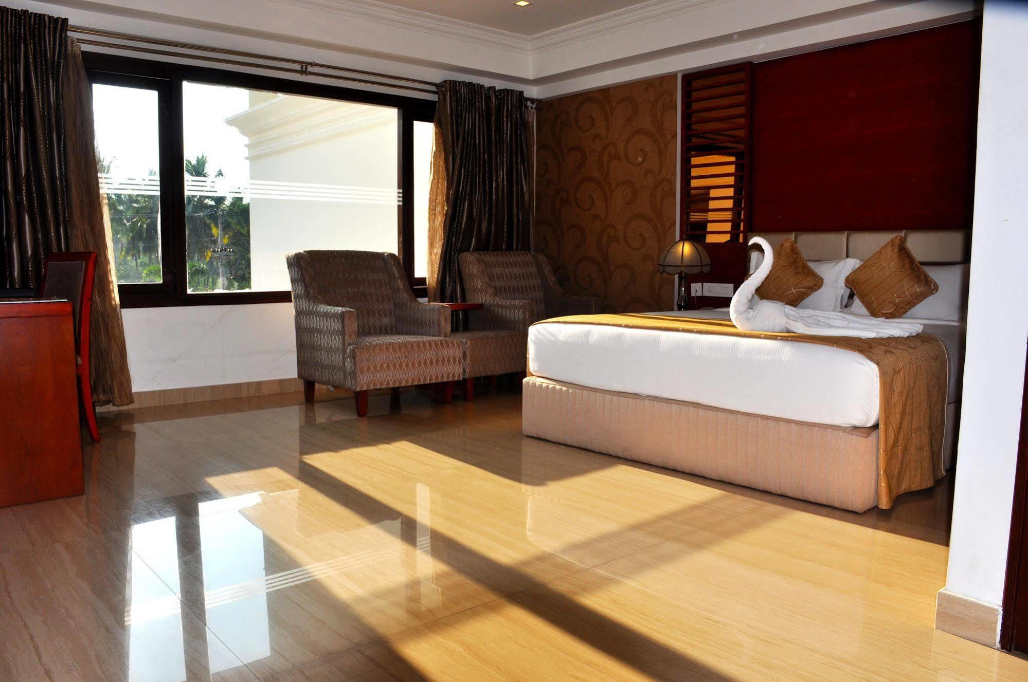 Lake Palace Trivandrum Vettutura Экстерьер фото