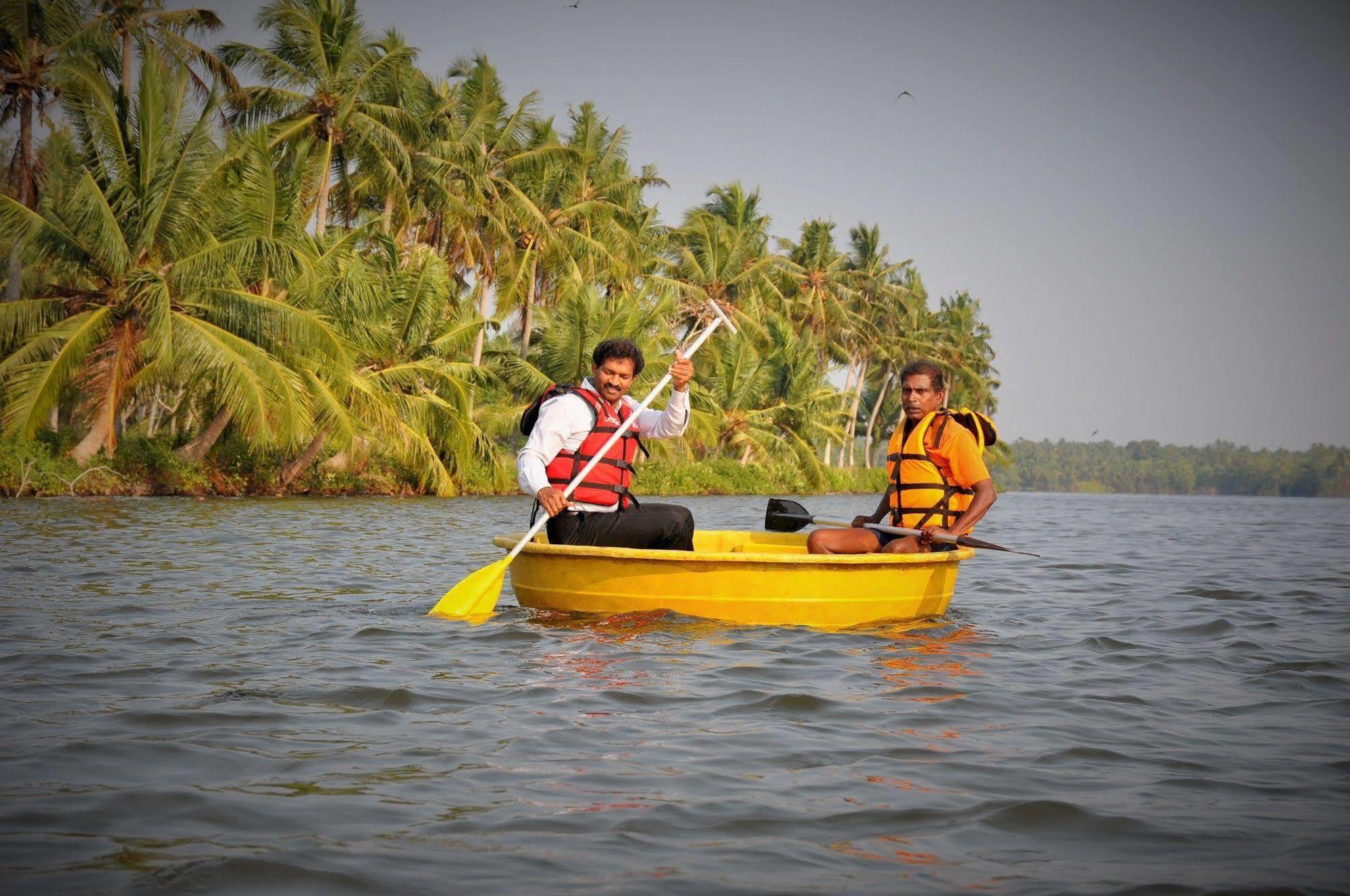 Lake Palace Trivandrum Vettutura Экстерьер фото