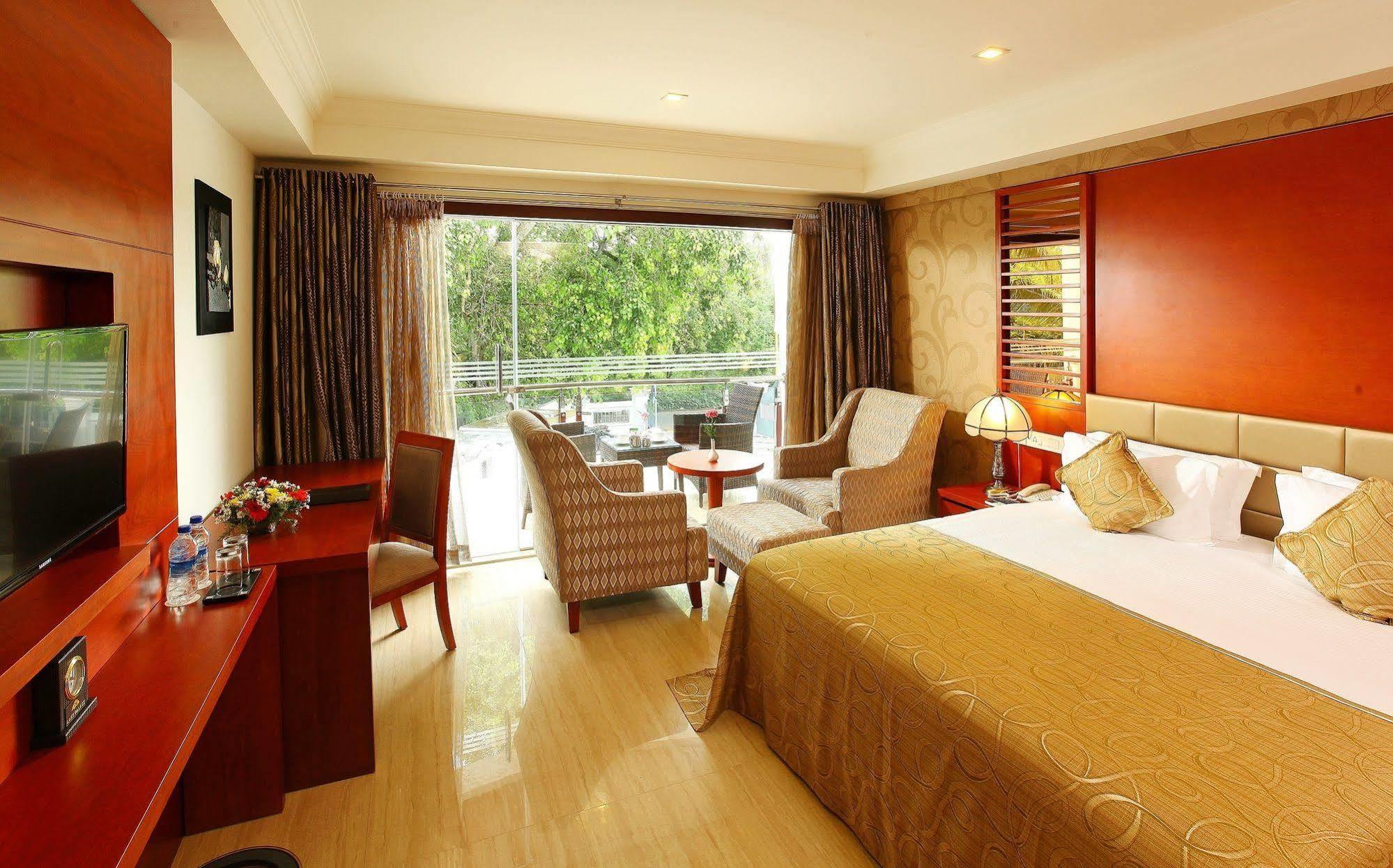 Lake Palace Trivandrum Vettutura Экстерьер фото